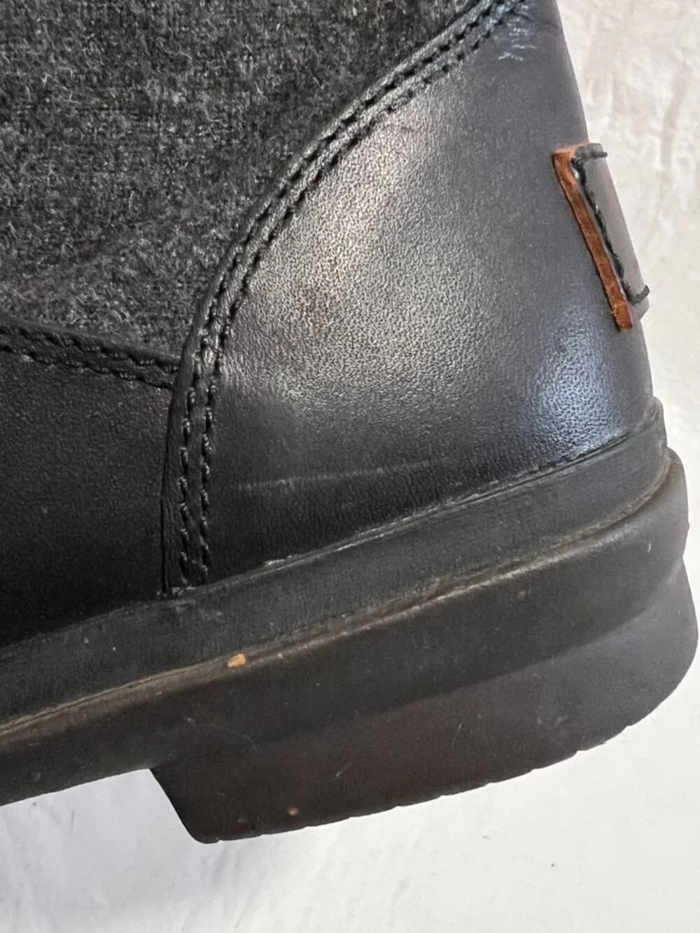 UGG boots Kesey size 7 waterproof leather black gray wool waterproof lace zip up